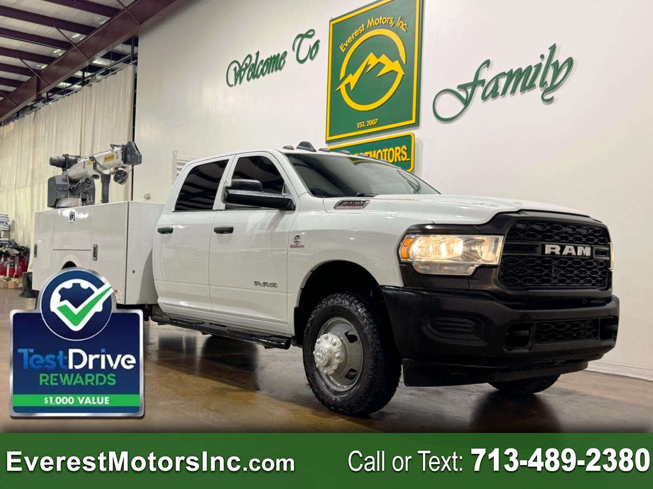 2022 RAM 3500 TRADESMAN 4X4CC UTILITYBED CRANE DIESEL AISIN 1OWN