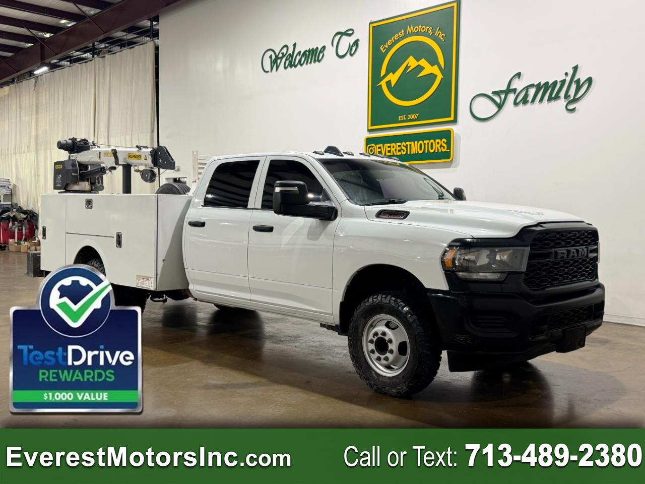 2023 RAM 3500 Chassis Cab TRADESMAN 4X4 CC UTILITYBED CRANE GAS AISIN 1OWNER