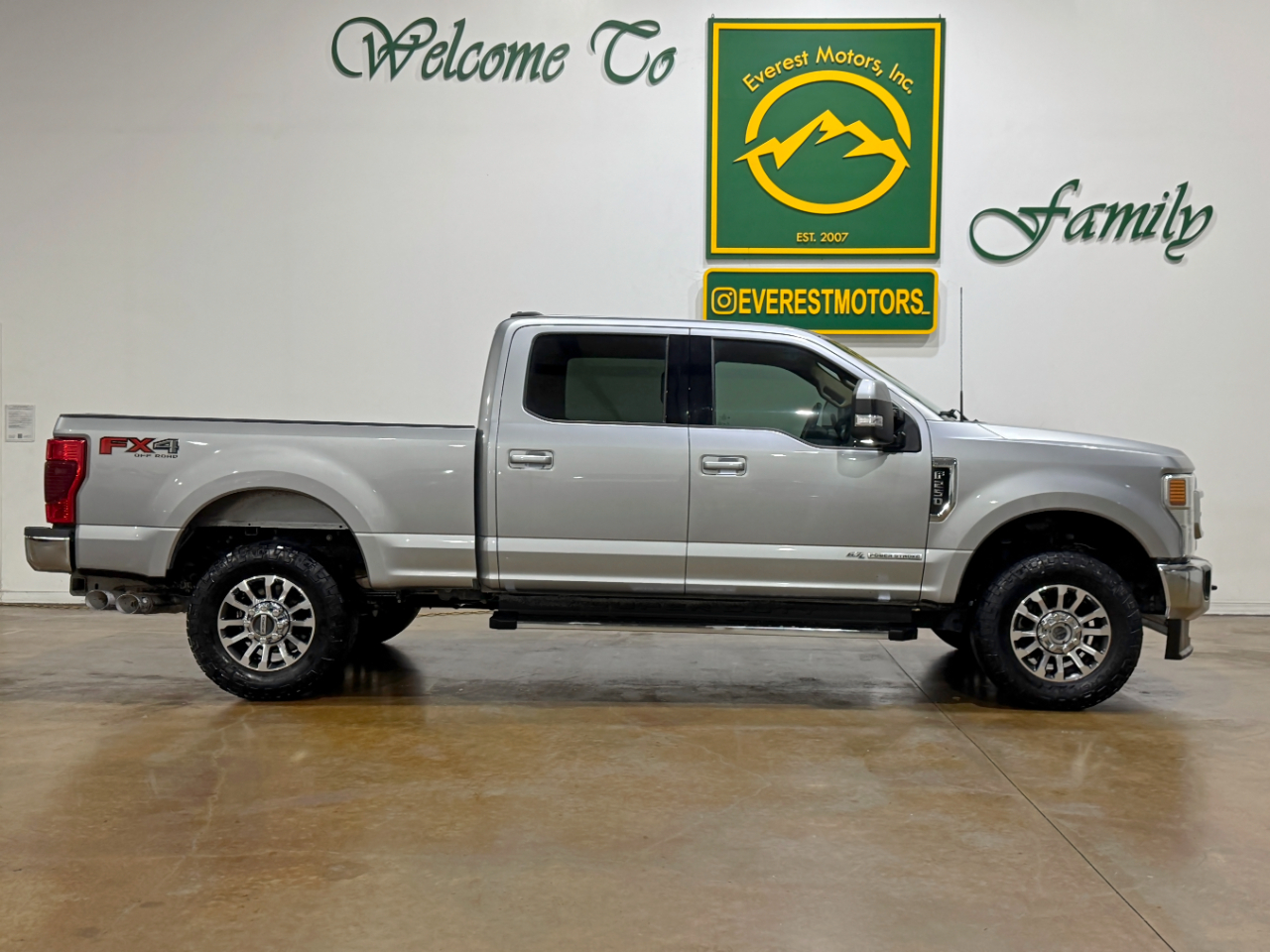 Ford Super Duty F-250 SRW  2022