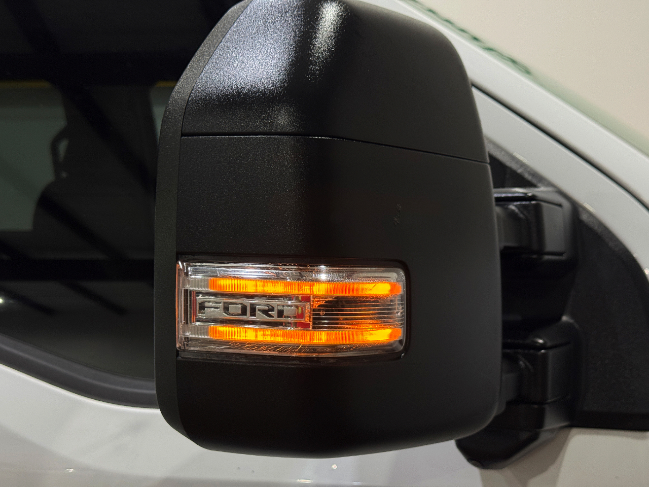 Ford Super Duty F-250 SRW  2023