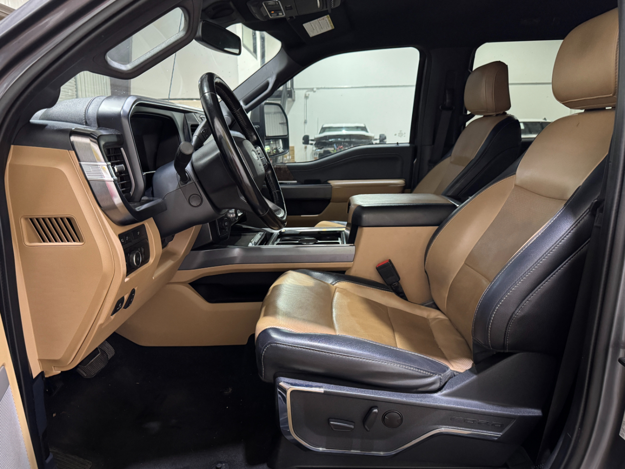 Ford Super Duty F-350 DRW  2023