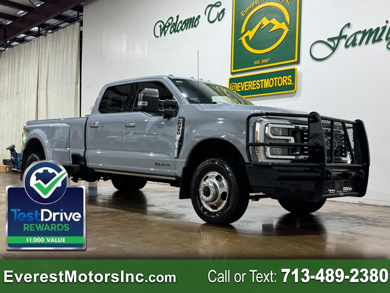 2024 Ford Super Duty F-350 DRW LARIAT 4X4 CREWCAB 6.7L V8 DIESEL 1OWNER FX4