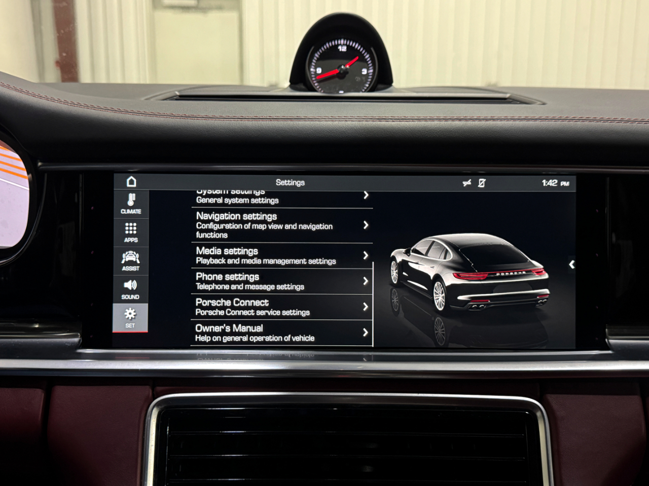 Porsche Panamera  2018