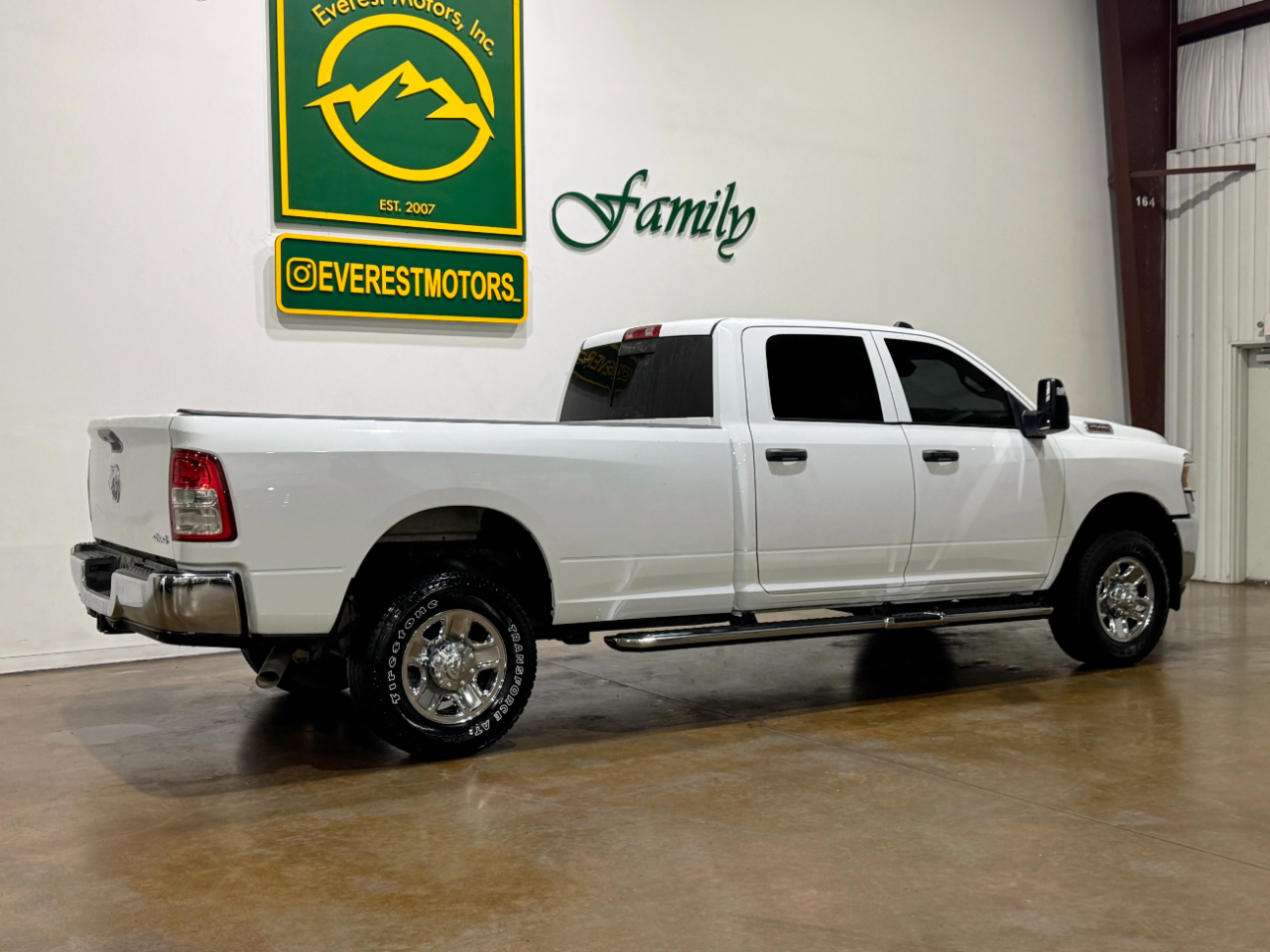 RAM 2500  2023