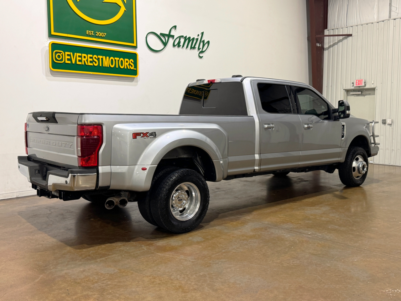 Ford Super Duty F-350 DRW  2022