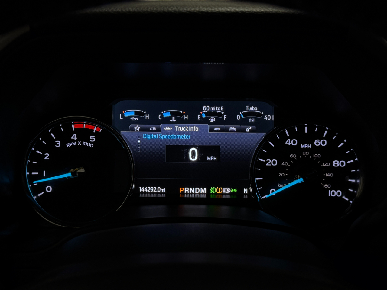 Ford Super Duty F-350 DRW  2022