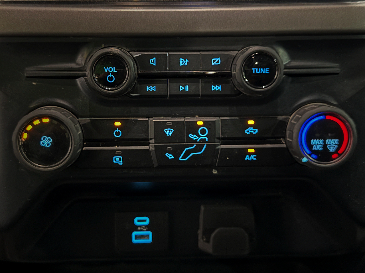 Ford F-150  2024