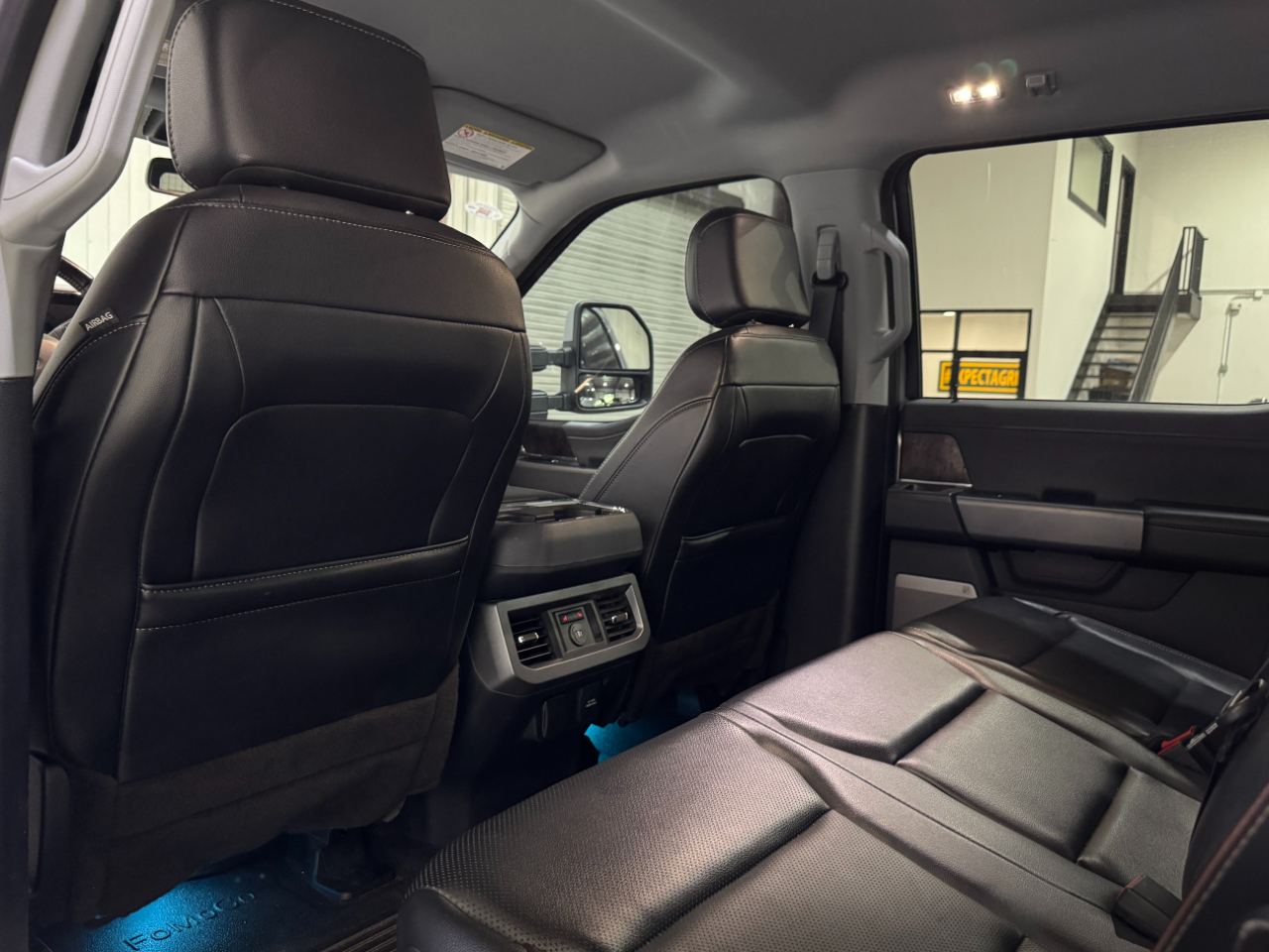 Ford Super Duty F-350 DRW  2023