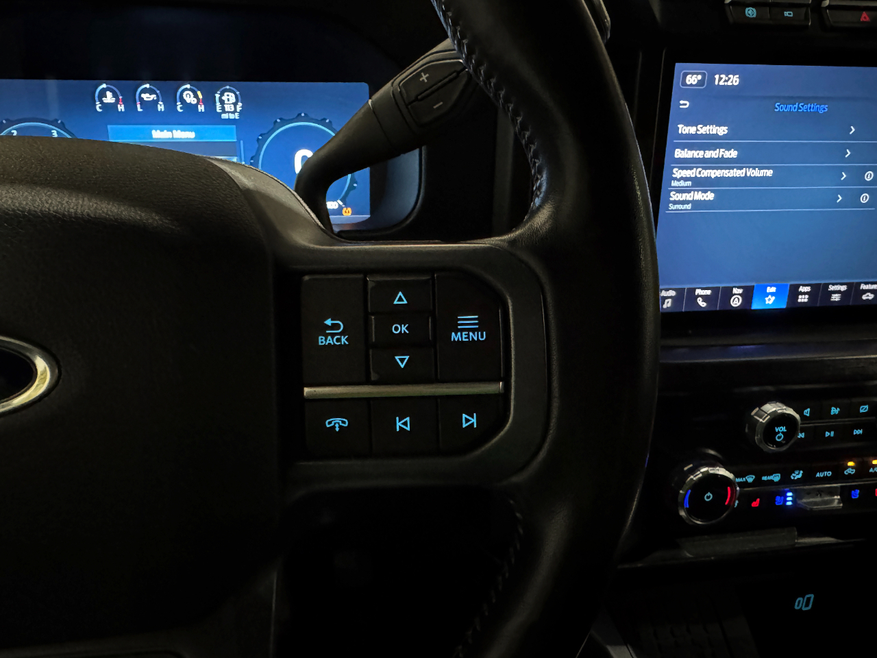 Ford Super Duty F-350 DRW  2023