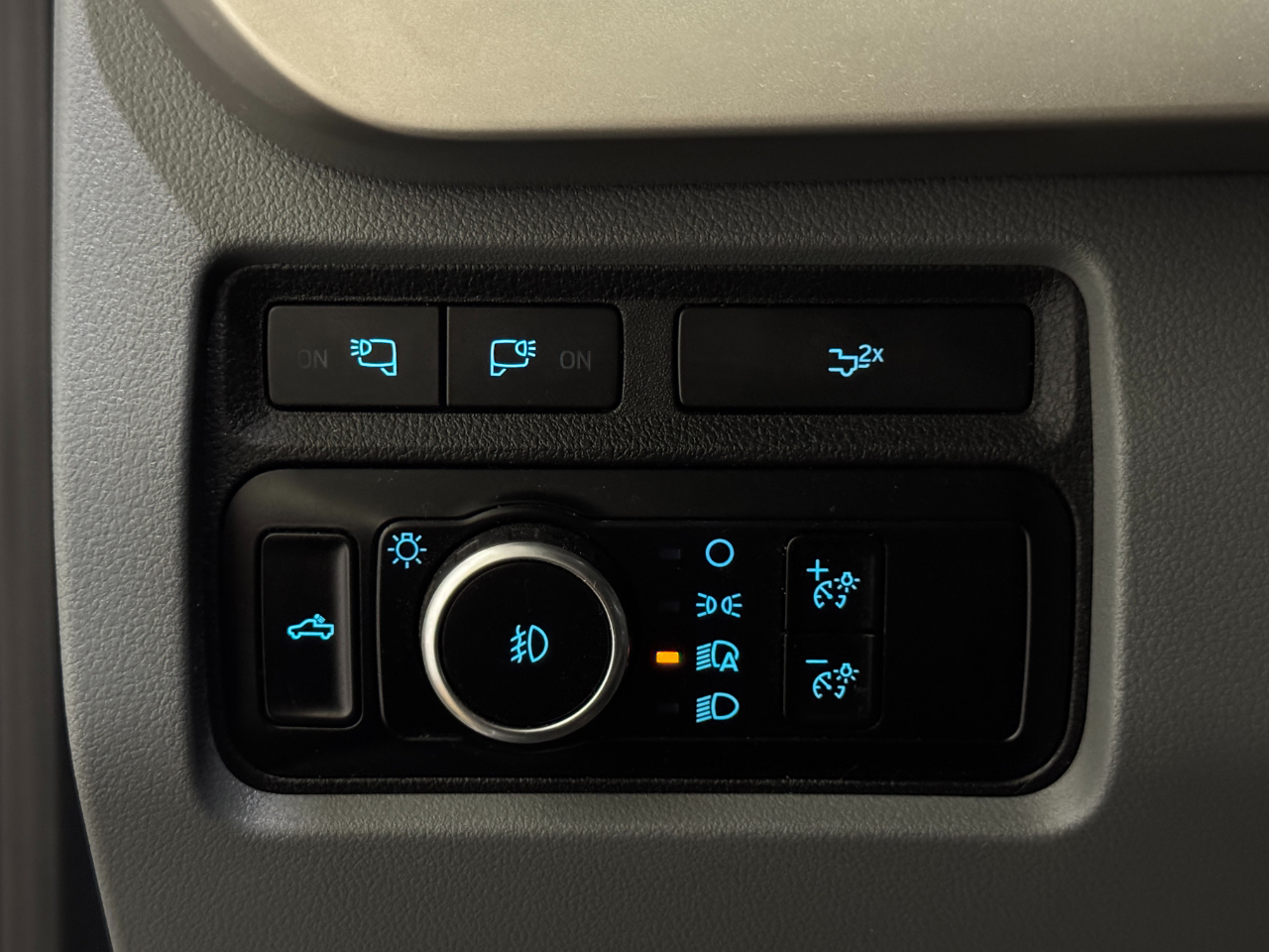 Ford Super Duty F-250 SRW  2023