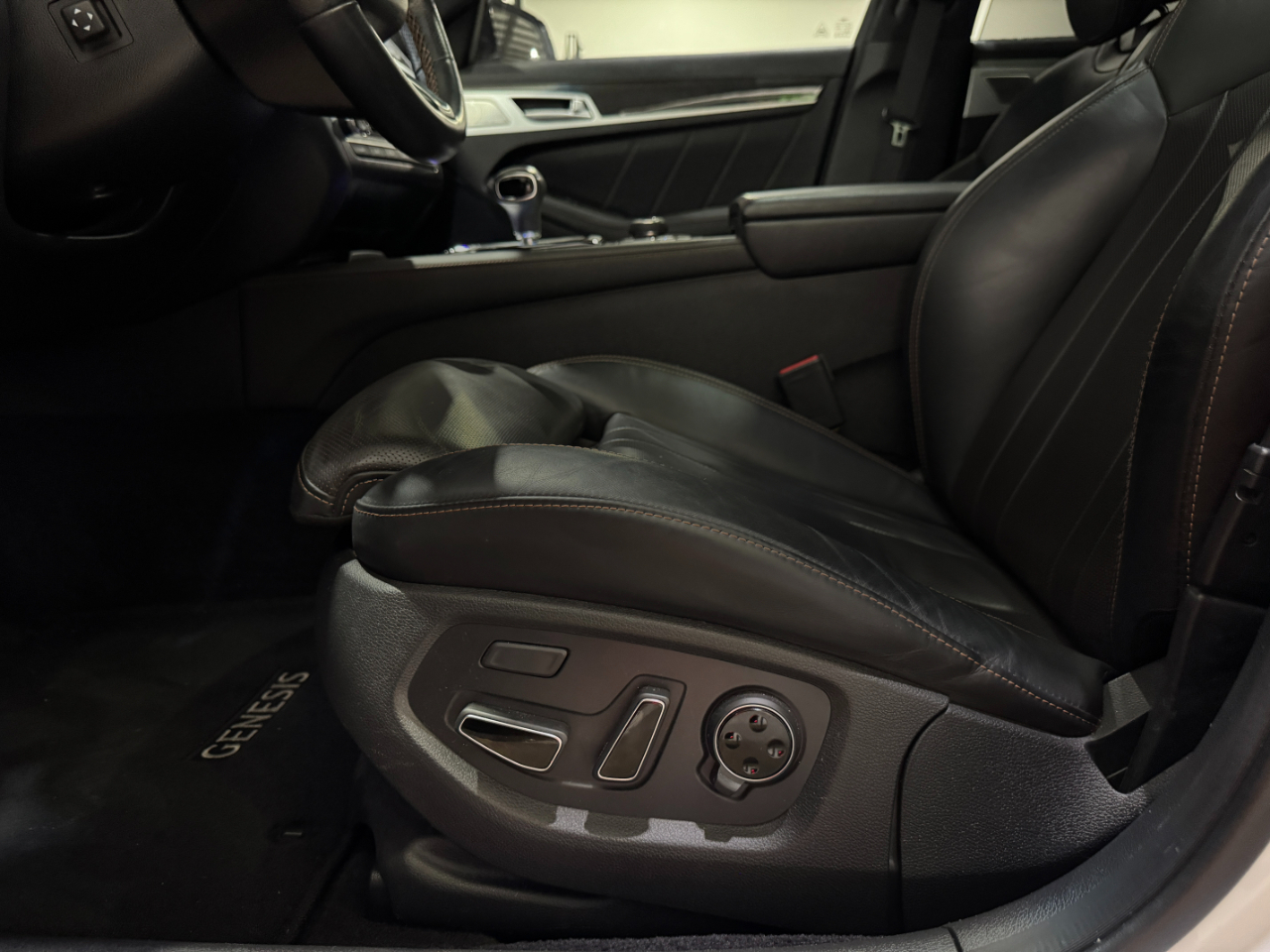 Genesis G80  2018