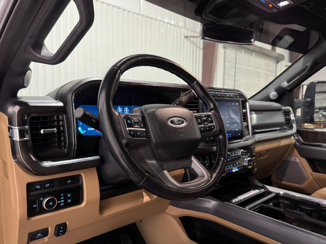 Ford Super Duty F-350 DRW  2024