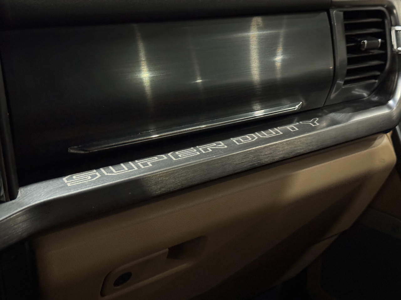 Ford Super Duty F-350 DRW  2024