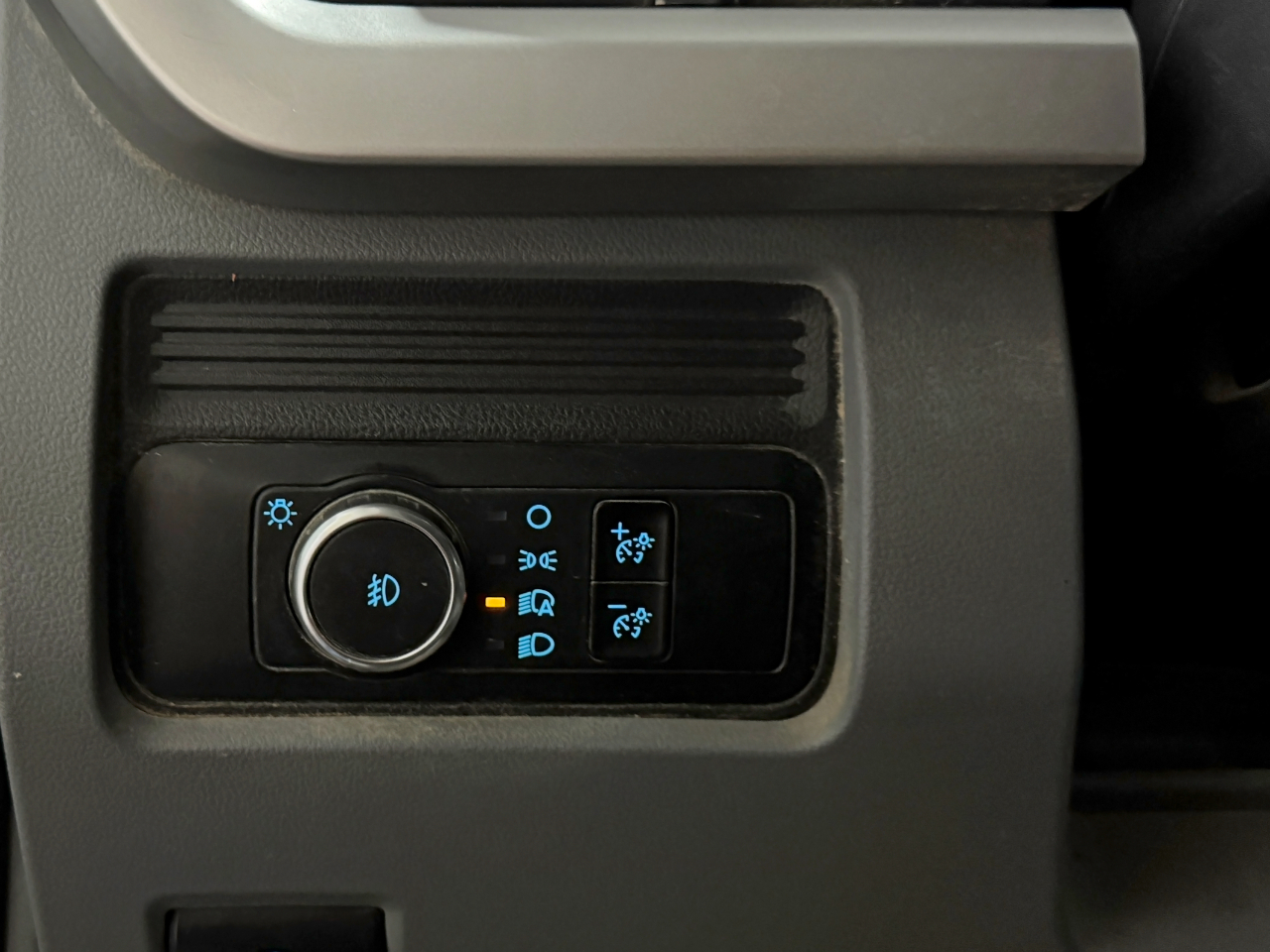 Ford Super Duty F-350 DRW  2024