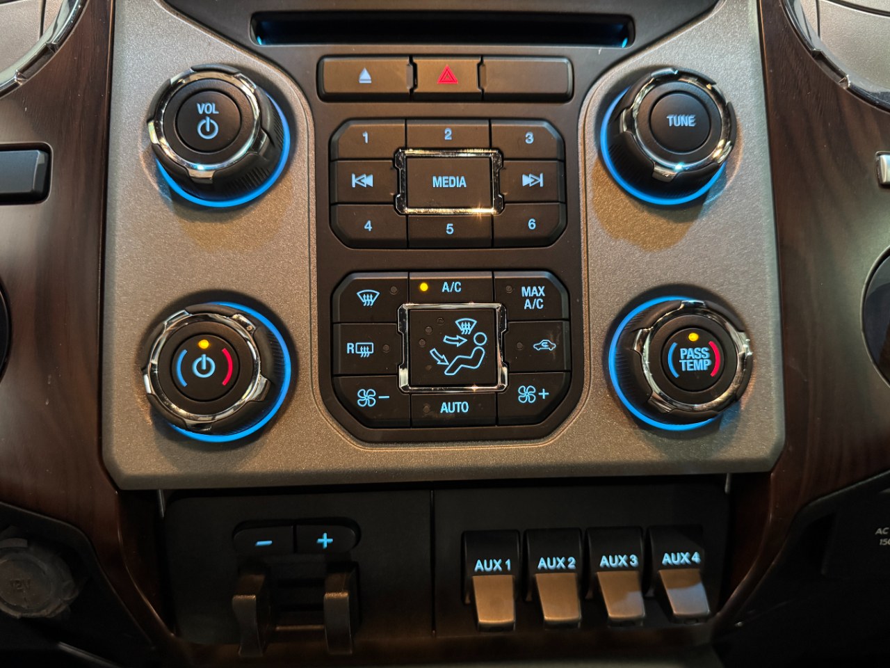 Ford Super Duty F-250 SRW  2016
