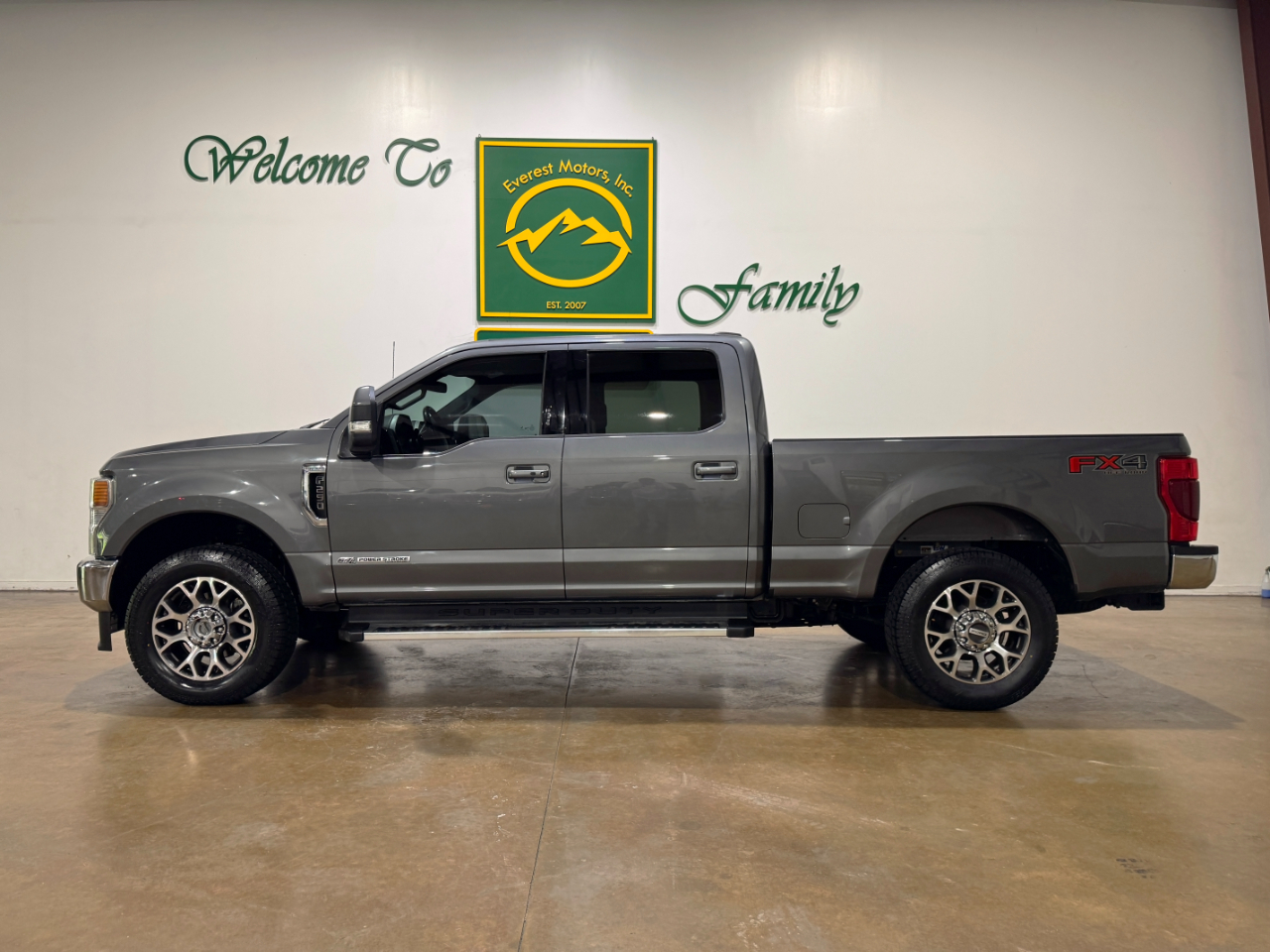 Ford Super Duty F-250 SRW  2022