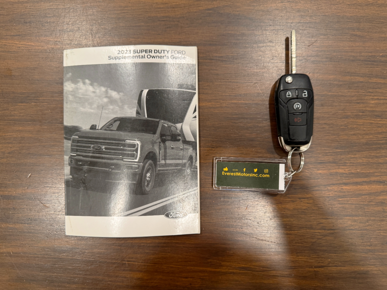 Ford Super Duty F-250 SRW  2023
