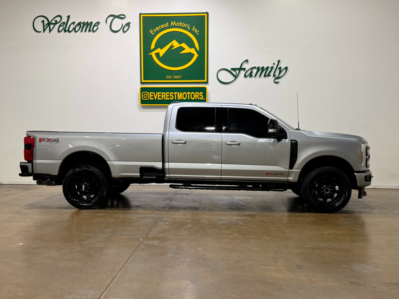 Ford Super Duty F-250 SRW  2024