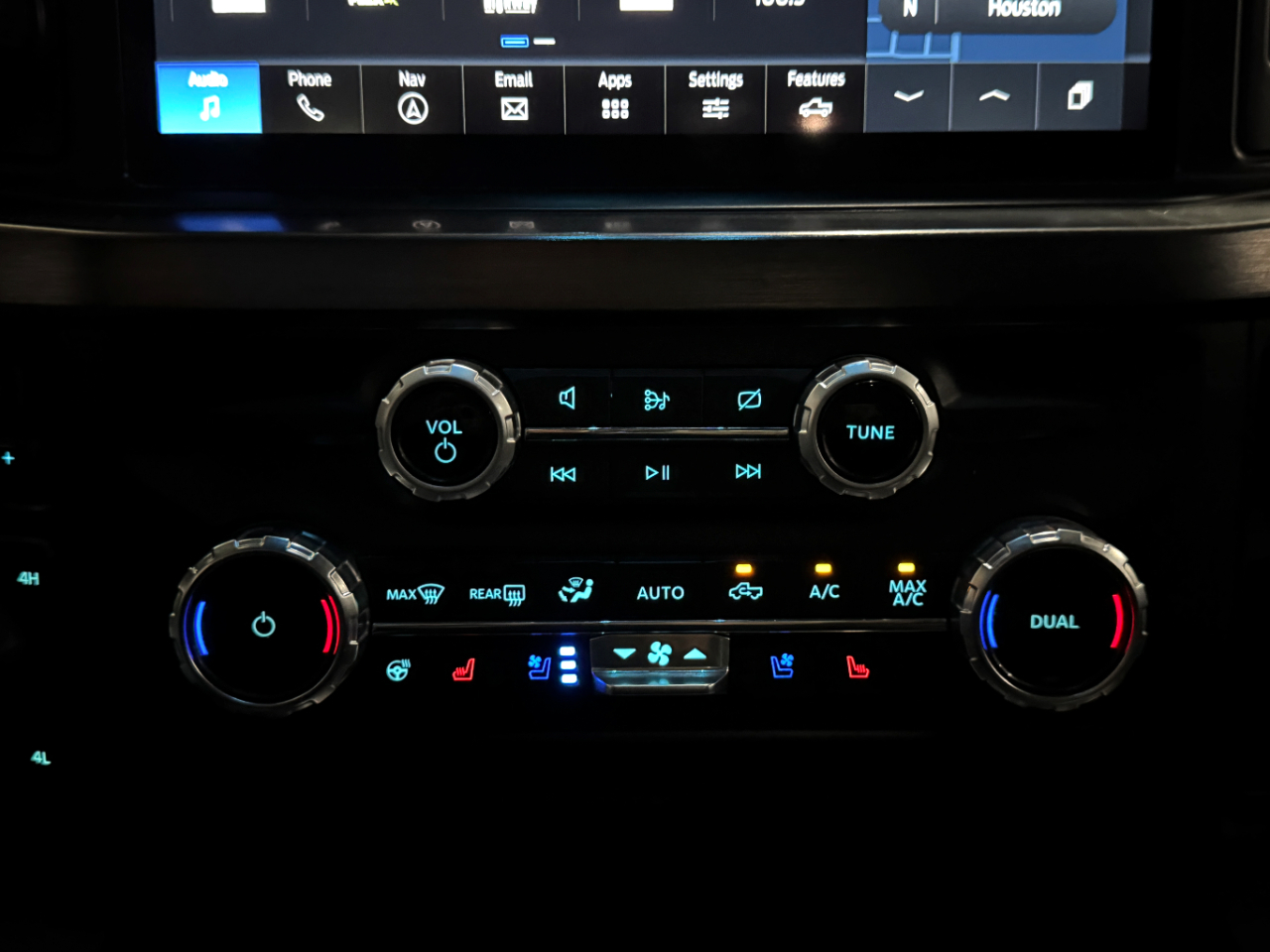 Ford Super Duty F-250 SRW  2024