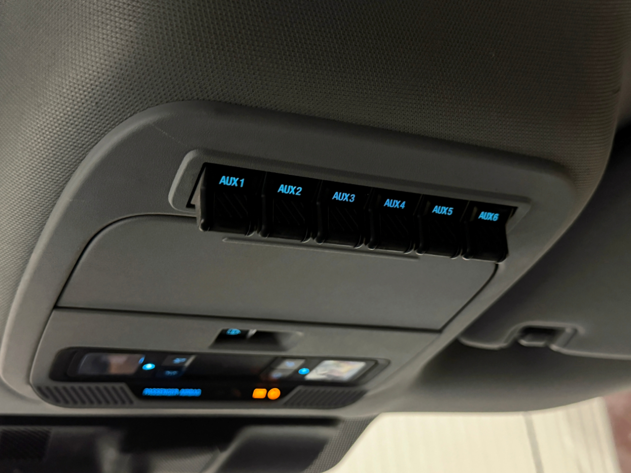 Ford Super Duty F-350 DRW  2023
