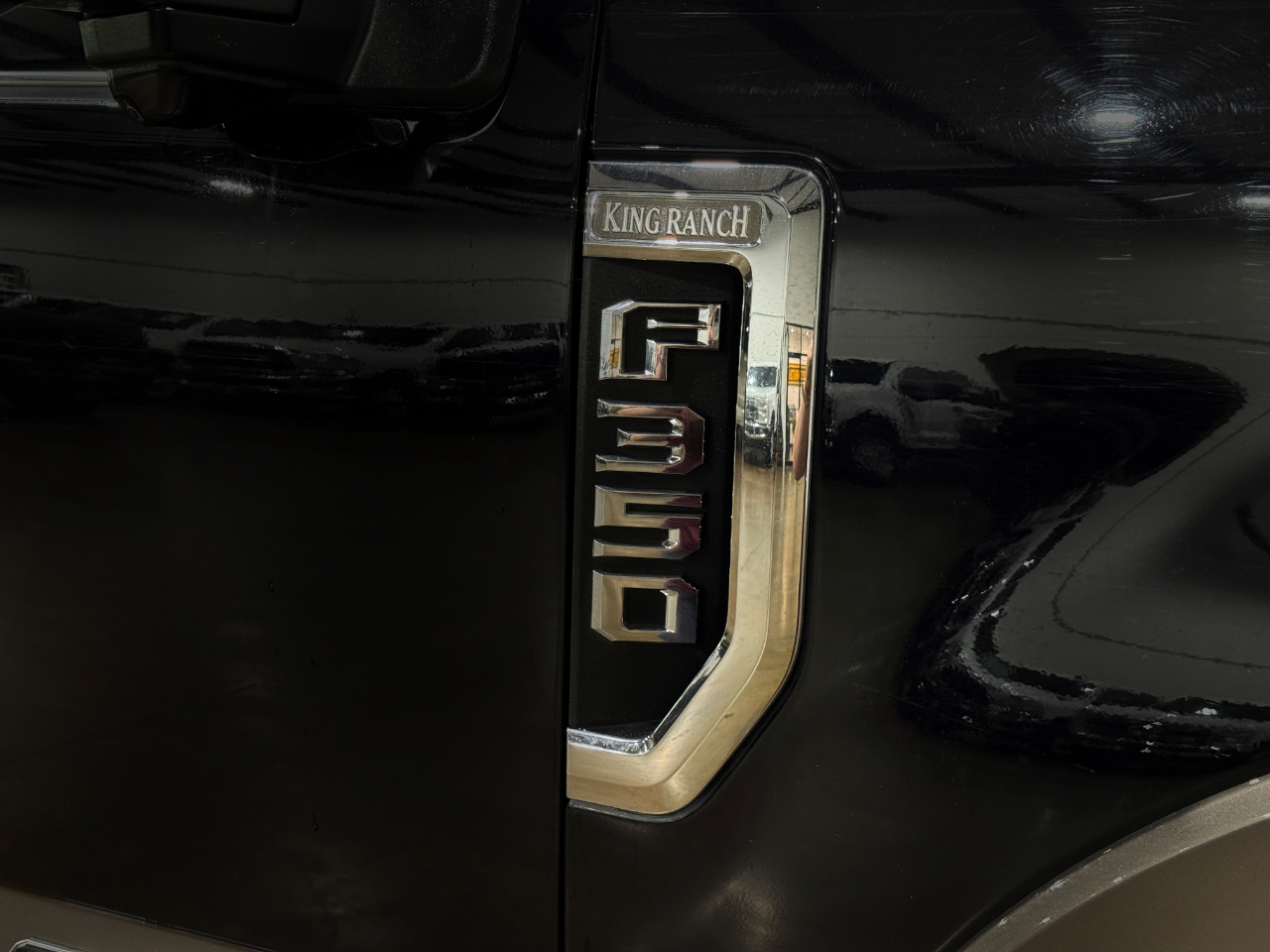 Ford Super Duty F-350 SRW  2022