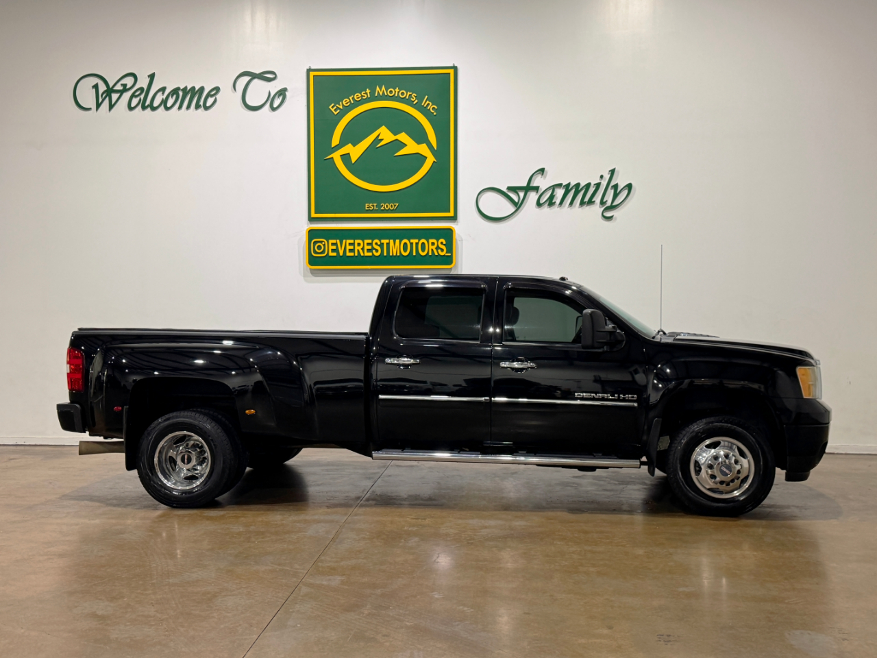 GMC Sierra 3500HD  2011