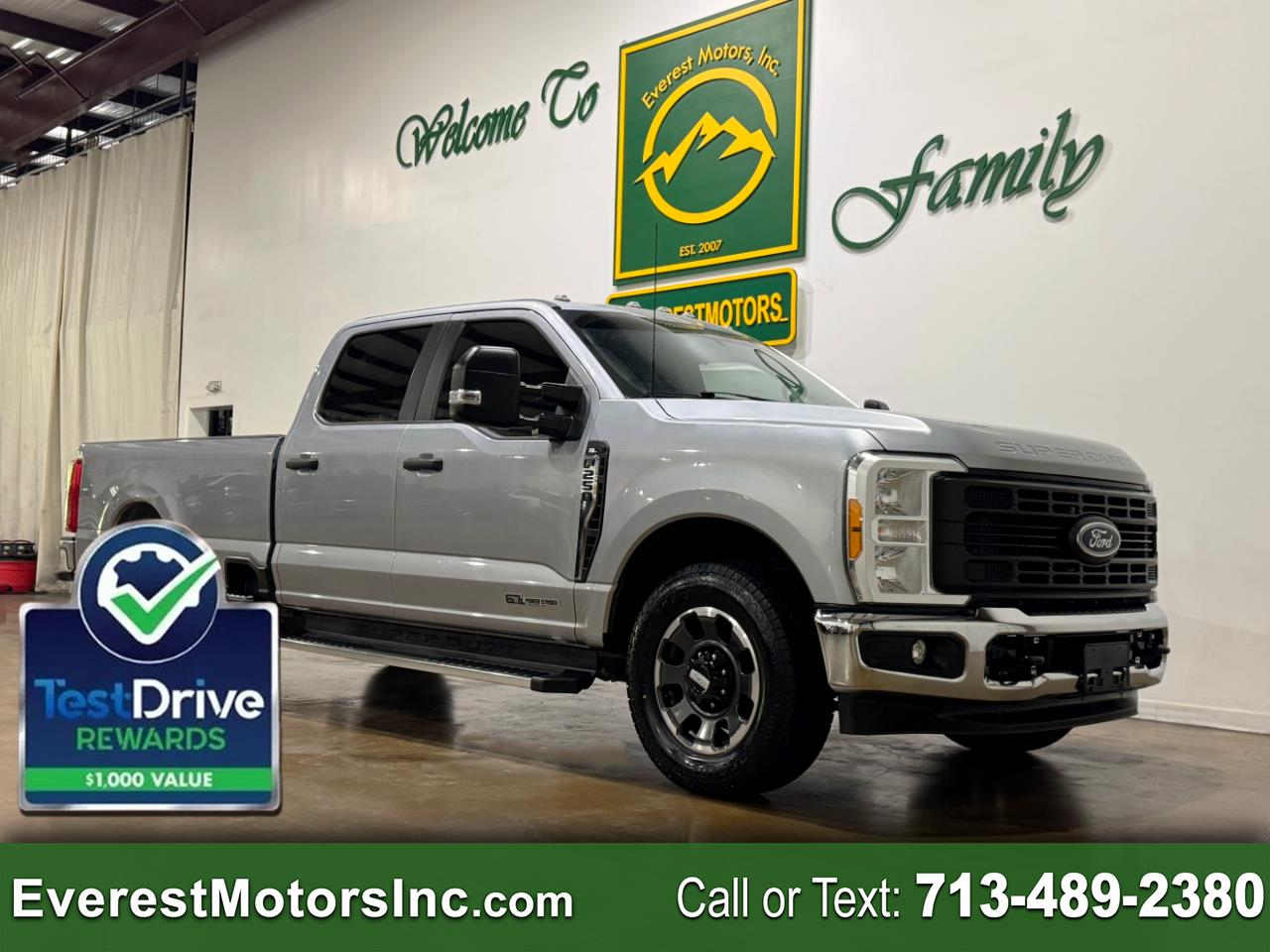 Ford Super Duty F-250 SRW  2023