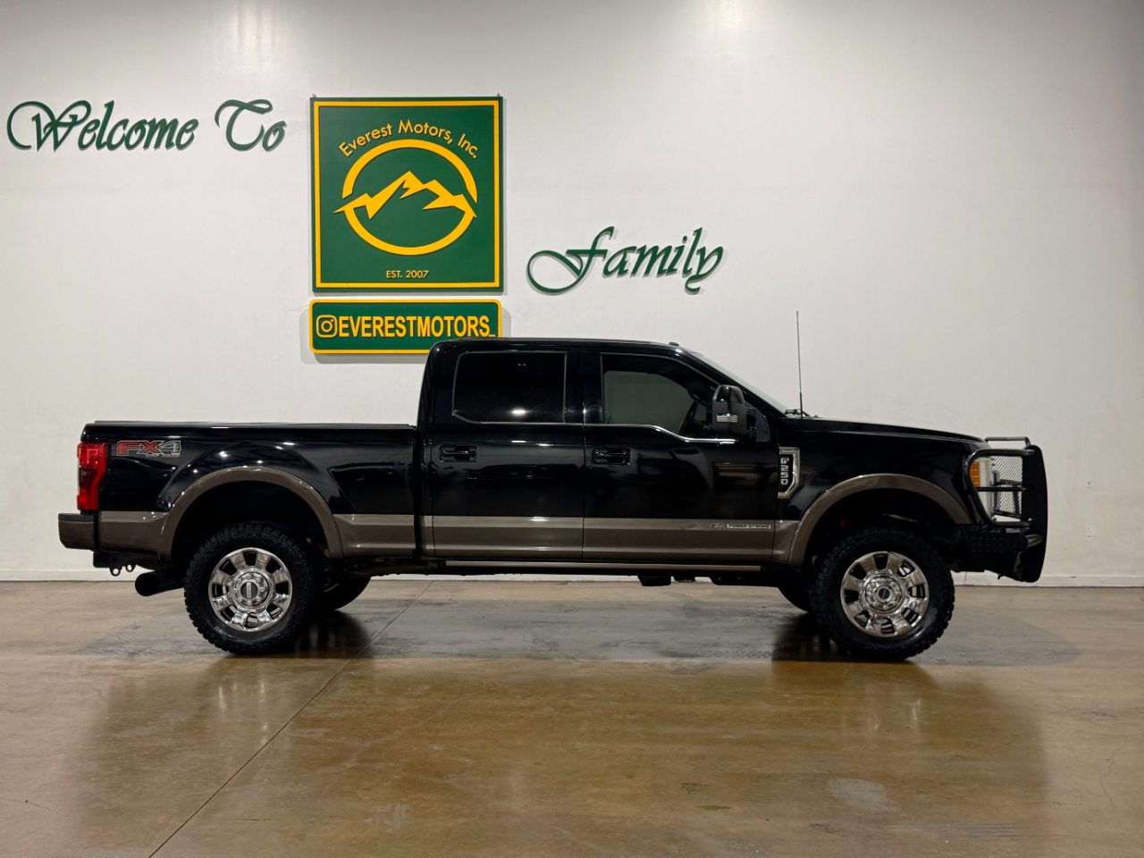 Ford Super Duty F-250 SRW  2017