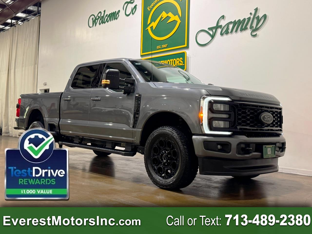 2025 Ford Super Duty F-250 SRW XLT PREMIUM 4X4 CREWCAB SHORT 7.3L V8 GAS 1OWNER
