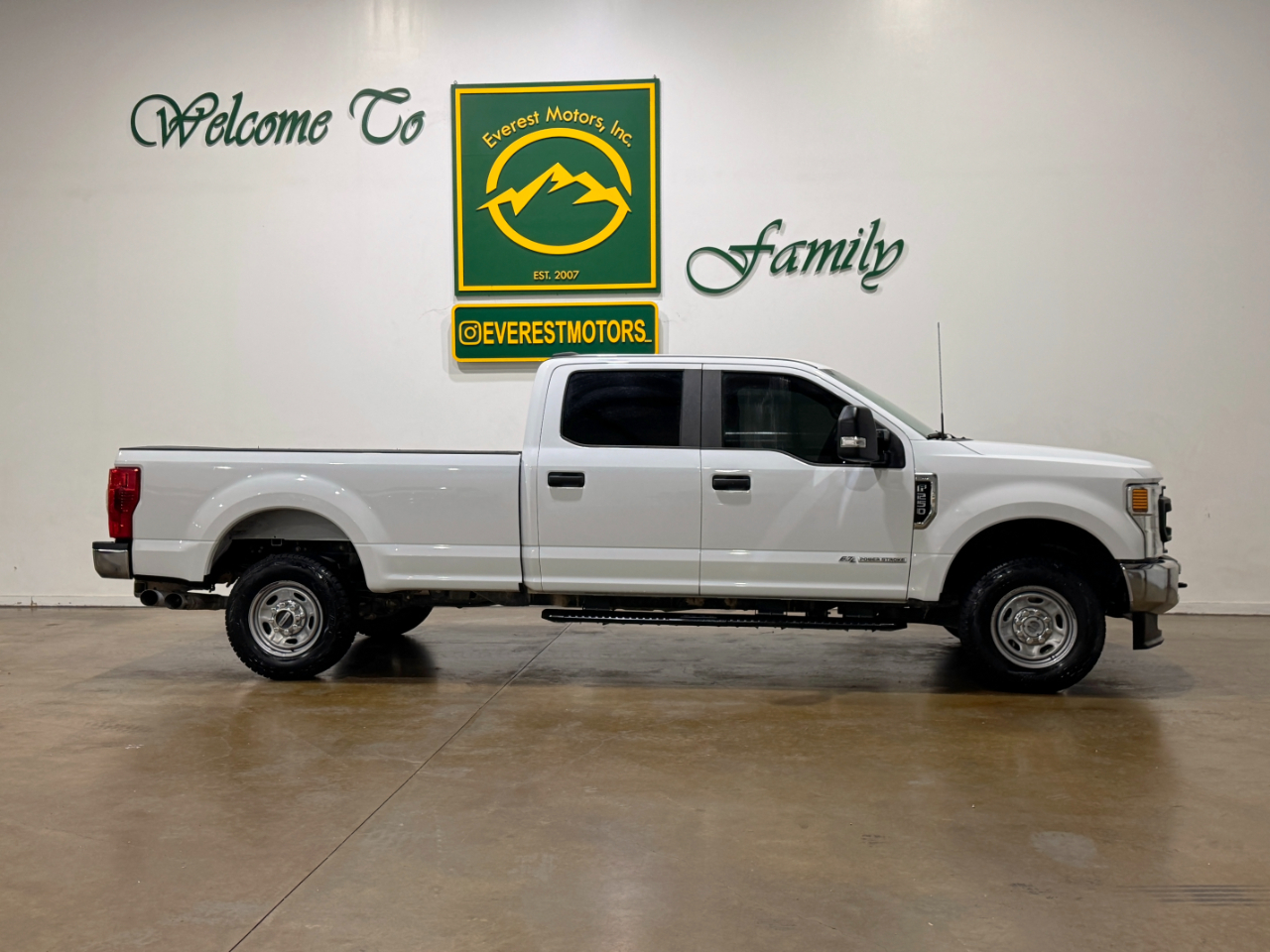 Ford Super Duty F-250 SRW  2022
