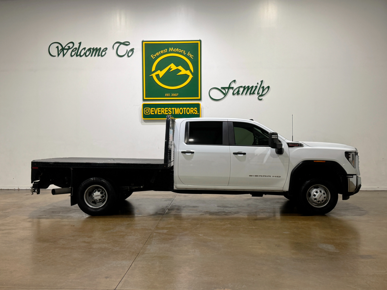 GMC Sierra 3500HD  2024