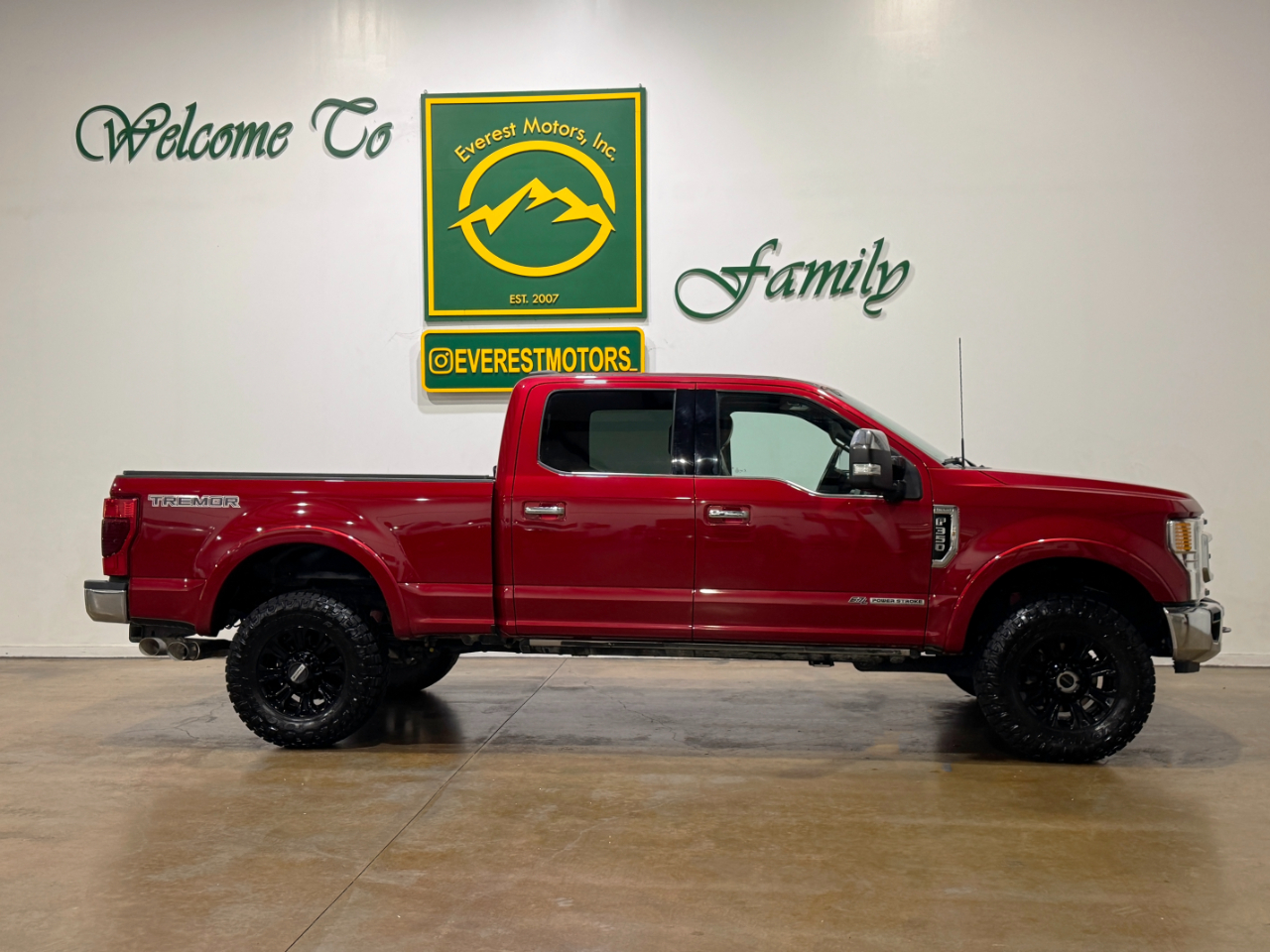 Ford Super Duty F-350 SRW  2022
