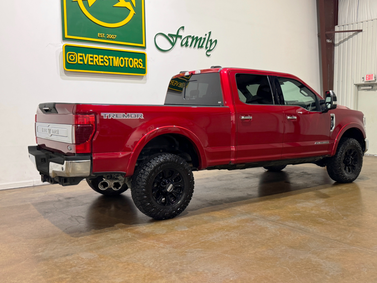 Ford Super Duty F-350 SRW  2022
