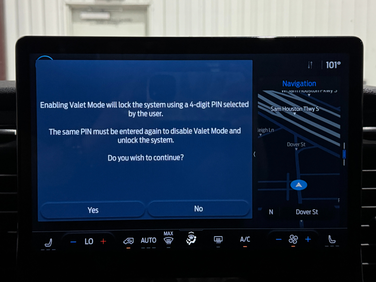Ford Transit Passenger Wagon  2023