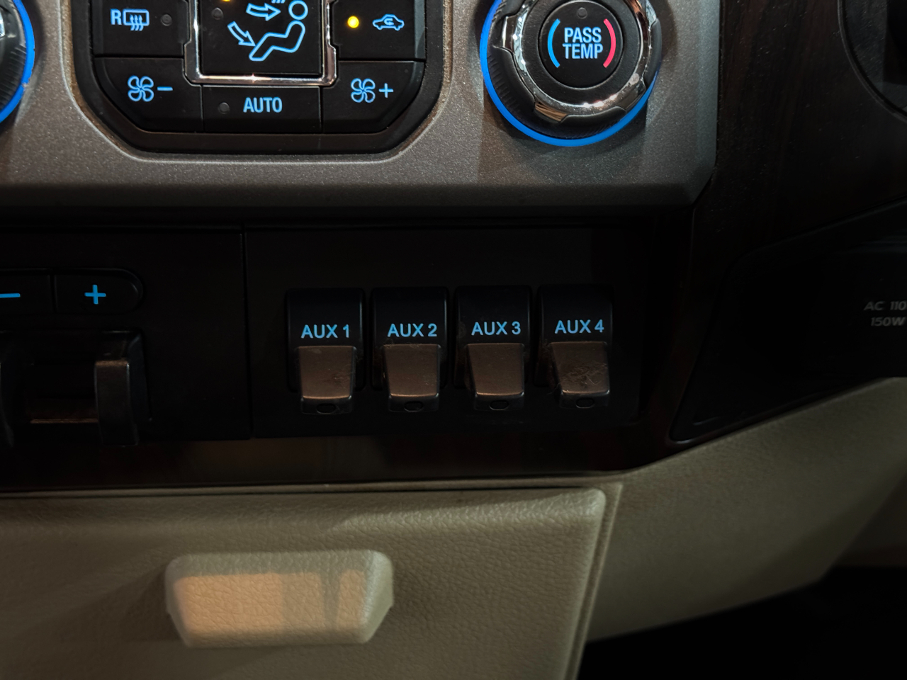 Ford Super Duty F-250 SRW  2016