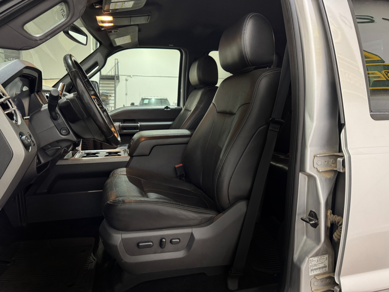 Ford Super Duty F-250 SRW  2012
