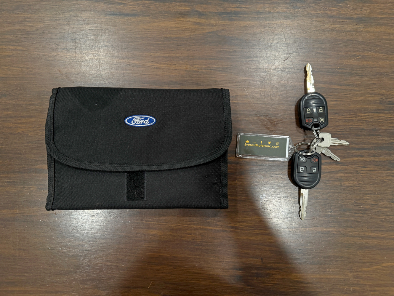 Ford Super Duty F-250 SRW  2012