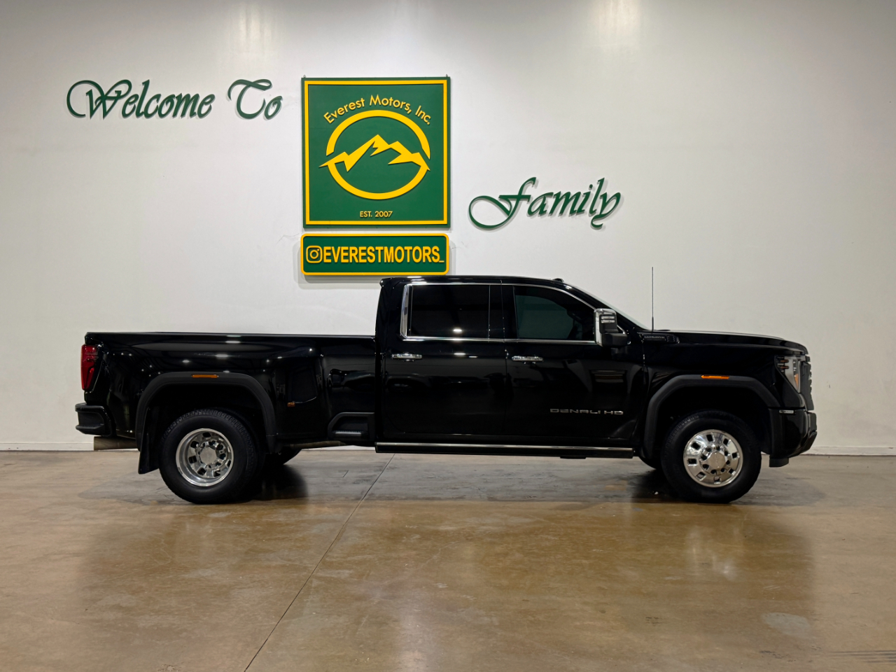 GMC Sierra 3500HD  2024