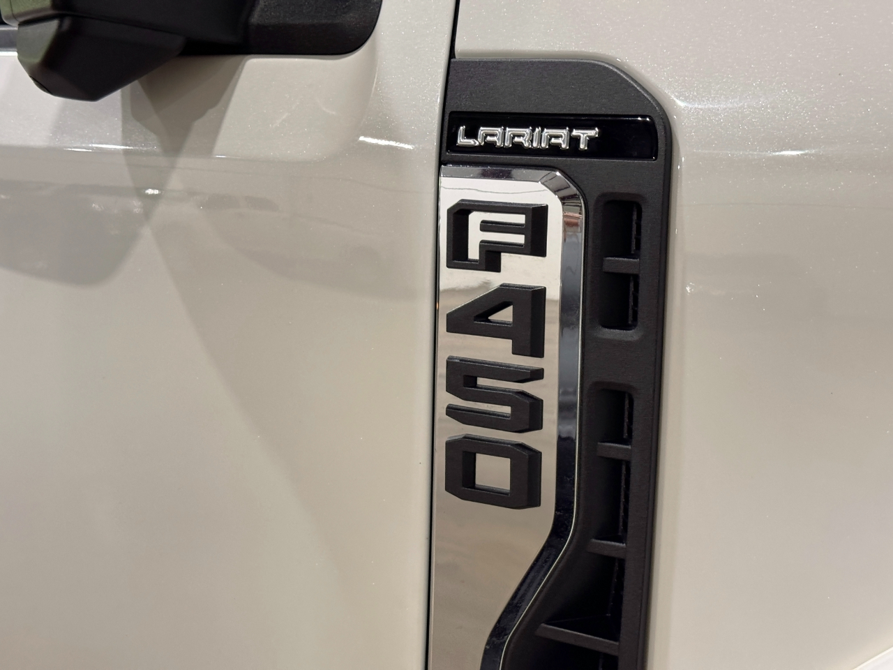 Ford Super Duty F-450 DRW  2023