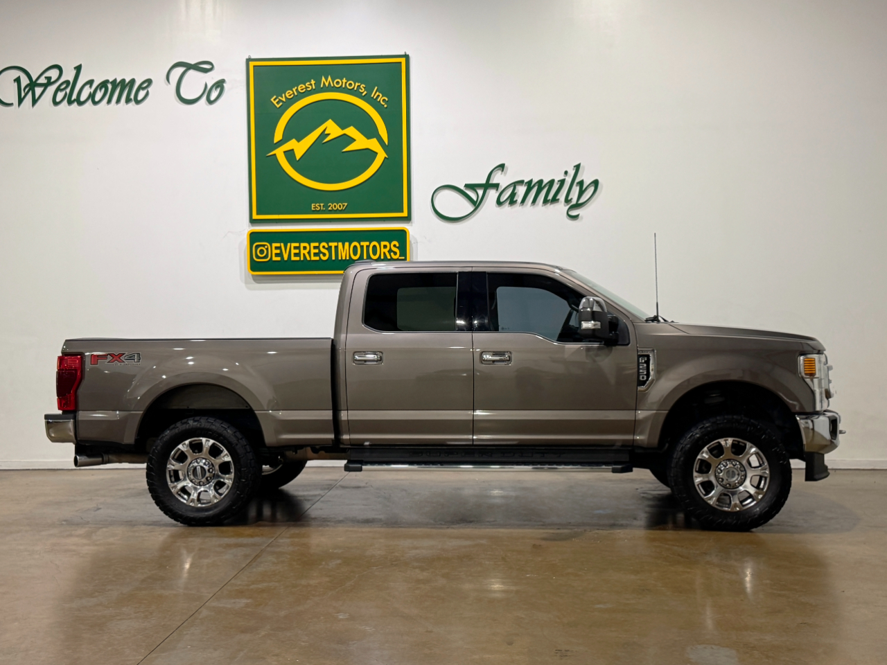 Ford Super Duty F-250 SRW  2022