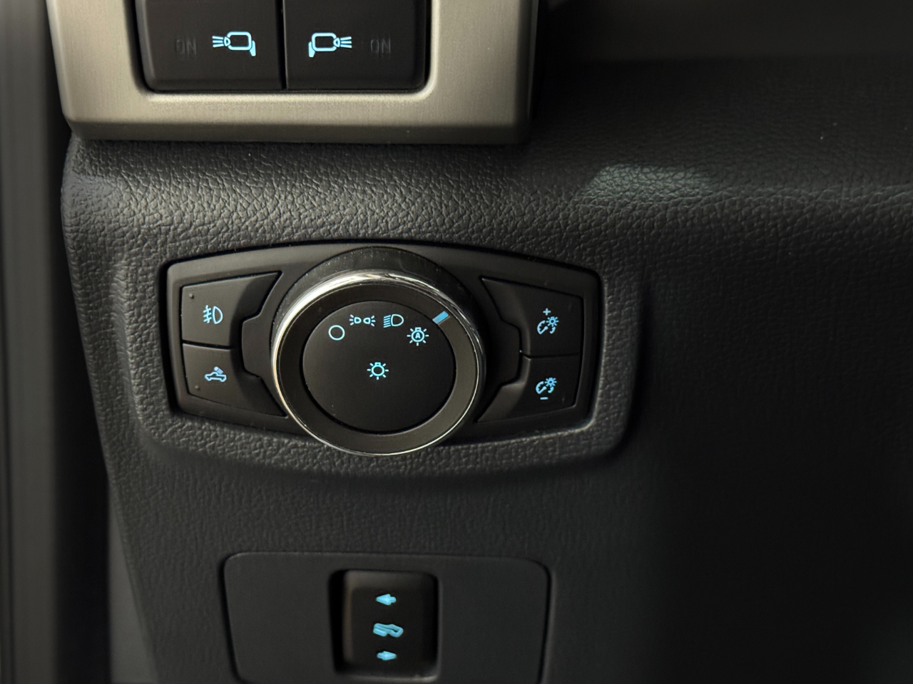 Ford Super Duty F-250 SRW  2022