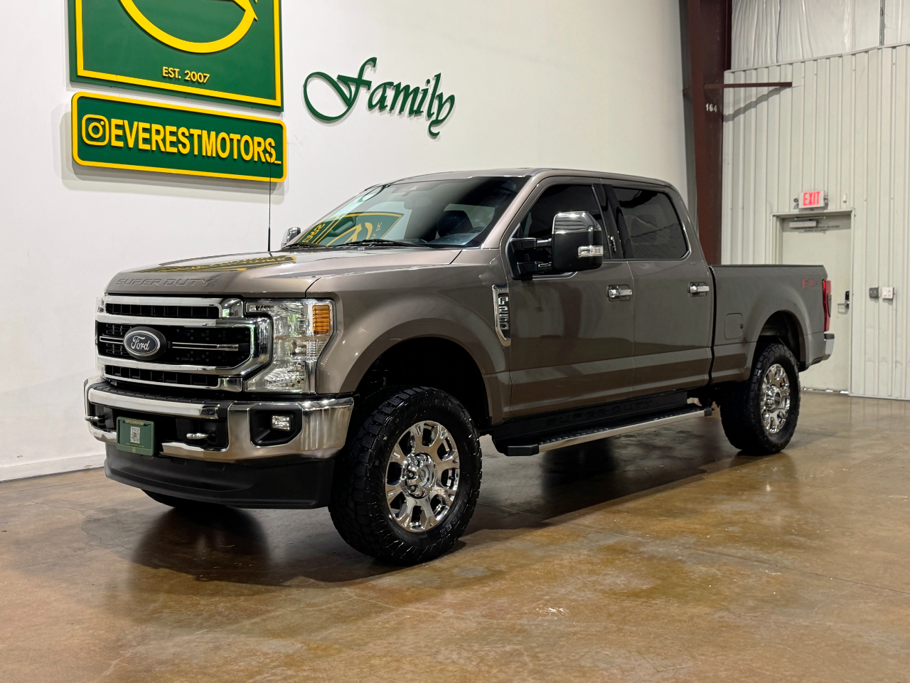Ford Super Duty F-250 SRW  2022