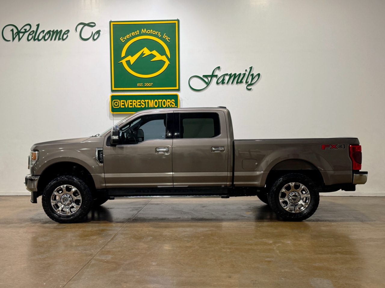 Ford Super Duty F-250 SRW  2022