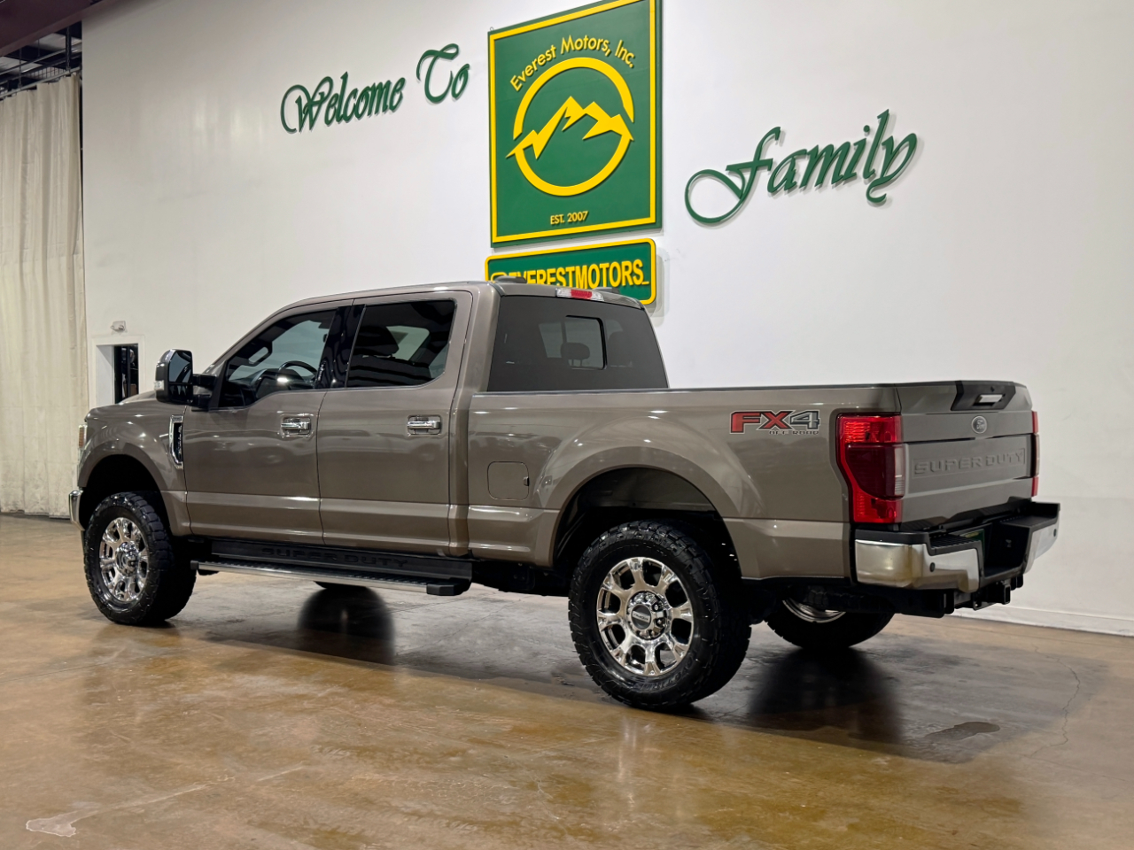 Ford Super Duty F-250 SRW  2022