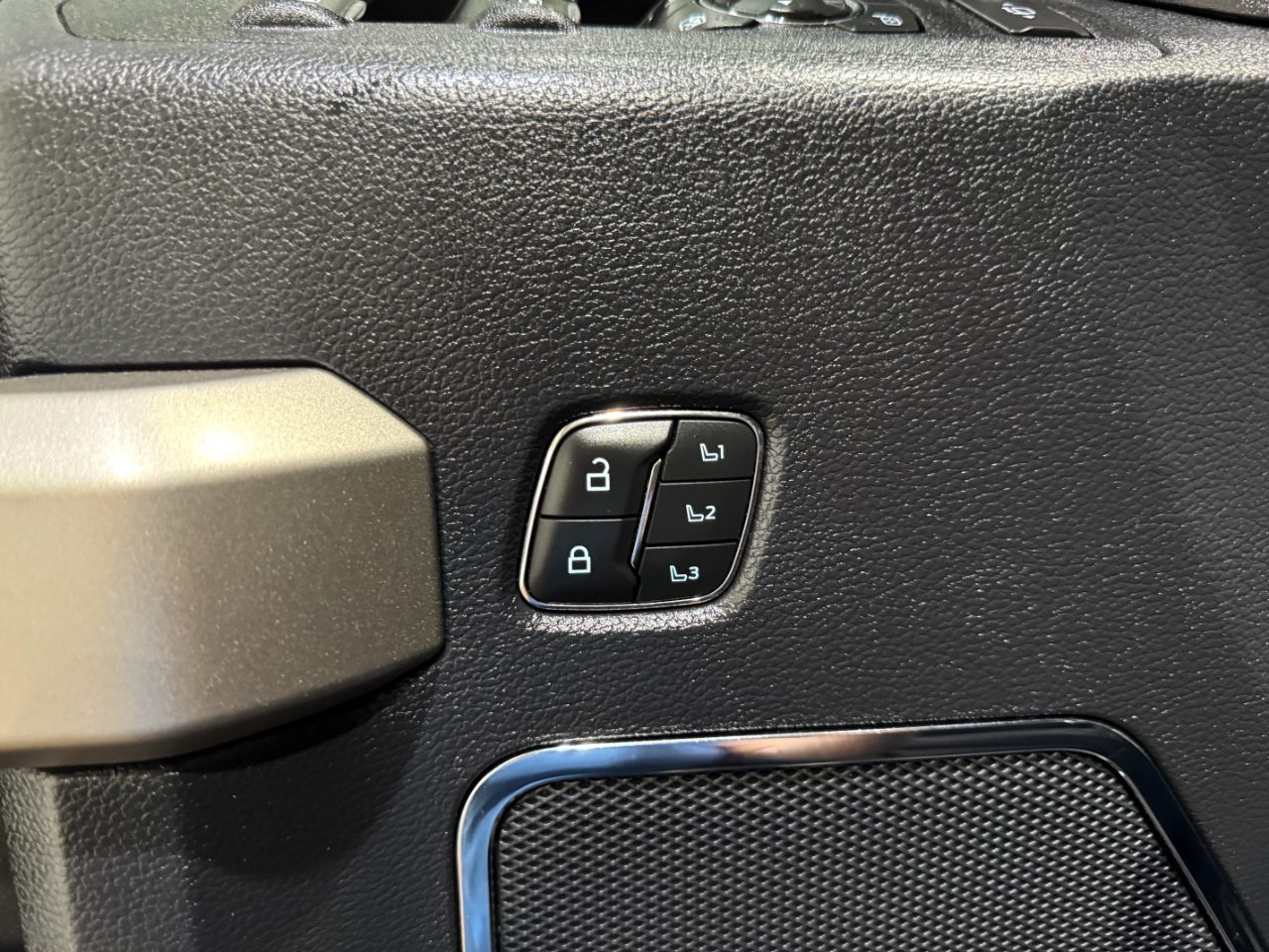 Ford Super Duty F-250 SRW  2022
