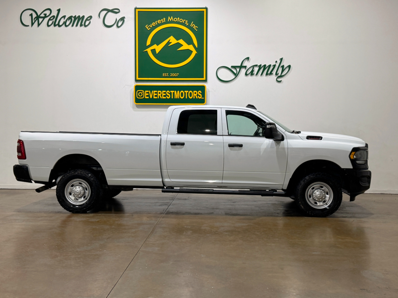 RAM 2500  2023