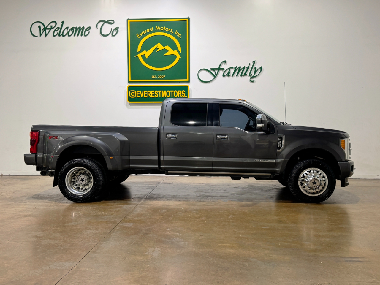 Ford Super Duty F-350 DRW  2018