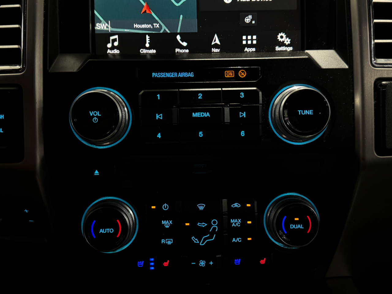 Ford Super Duty F-350 DRW  2018