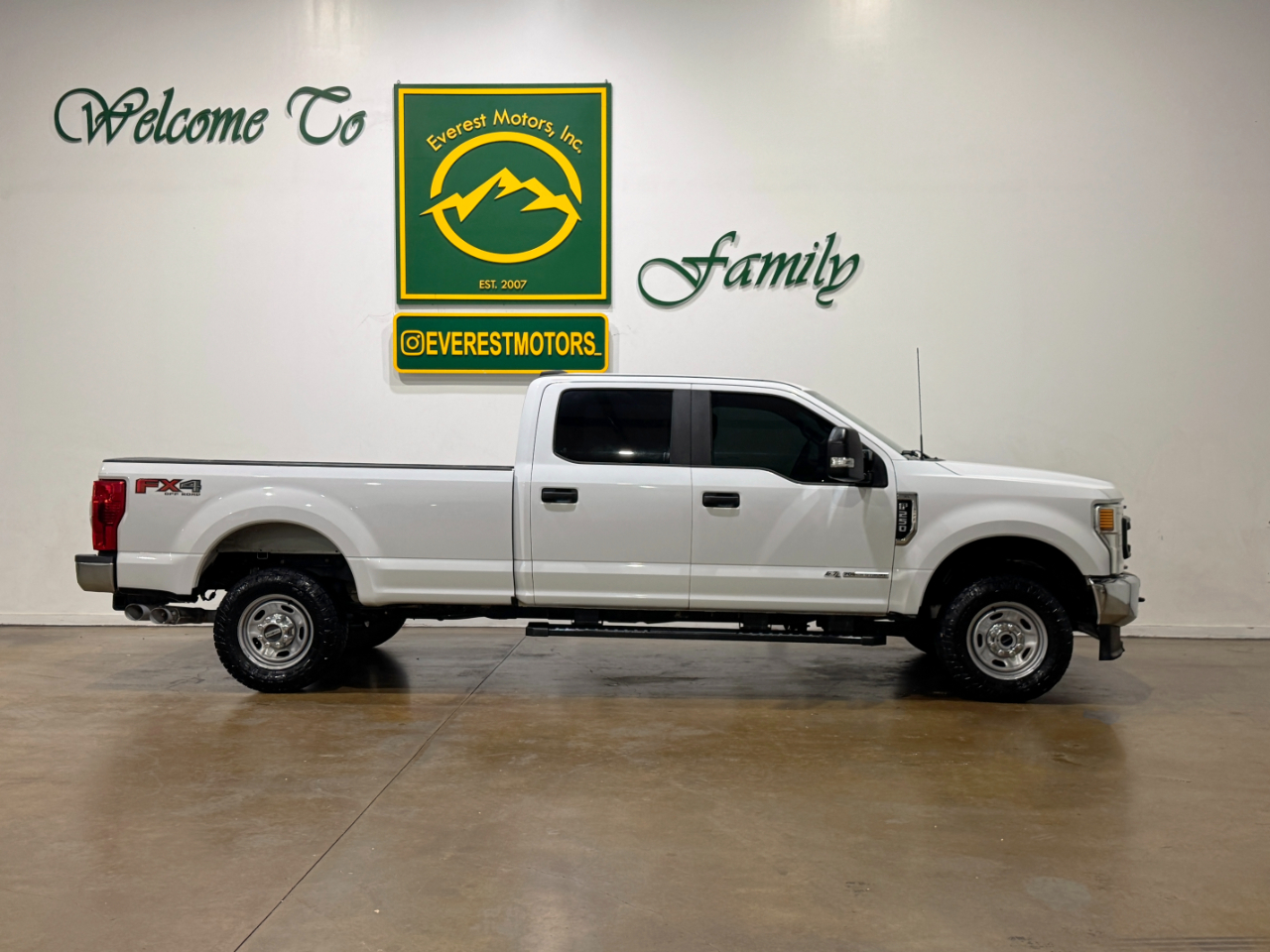 Ford Super Duty F-250 SRW  2022