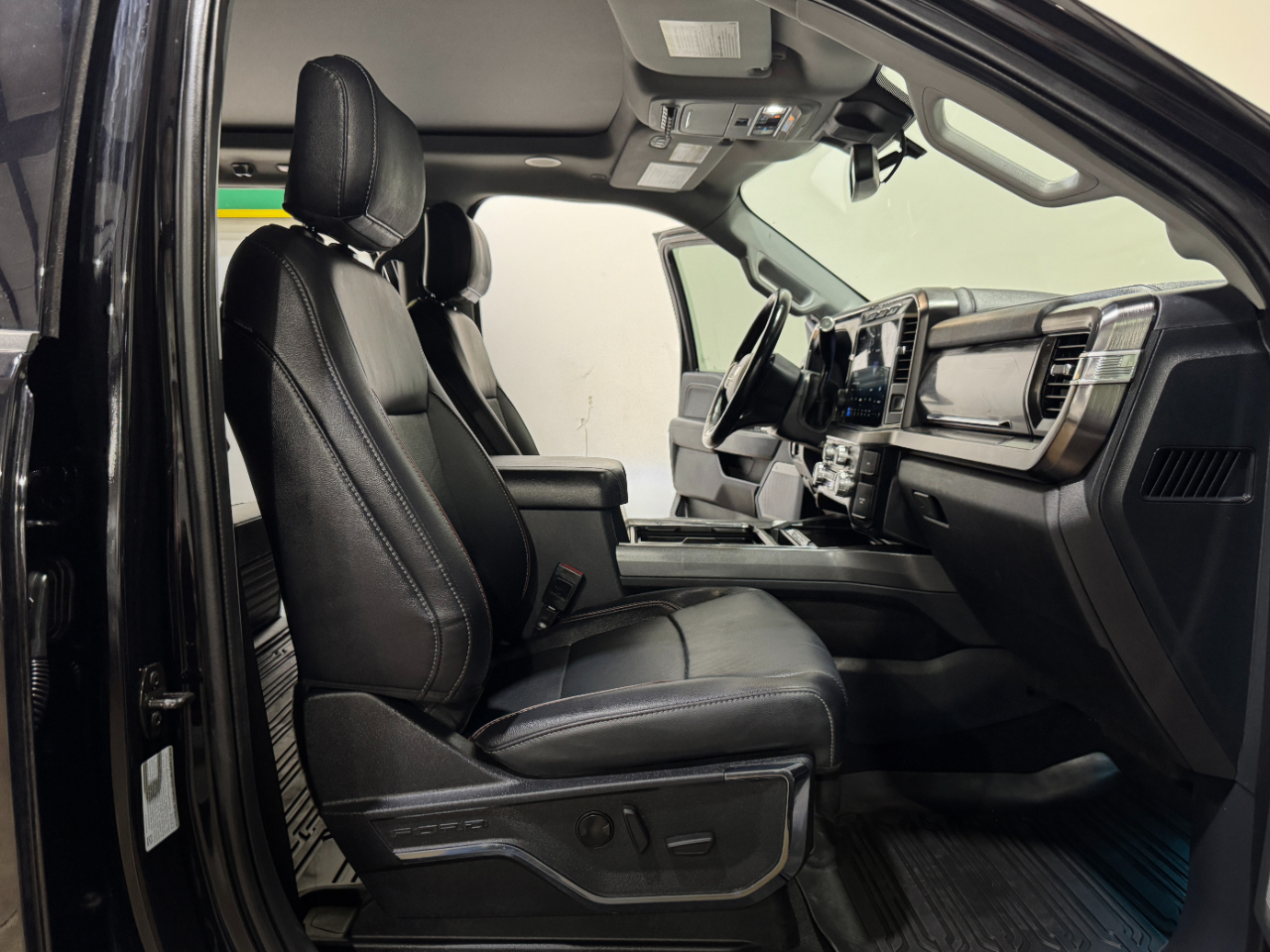 Ford Super Duty F-350 SRW  2023
